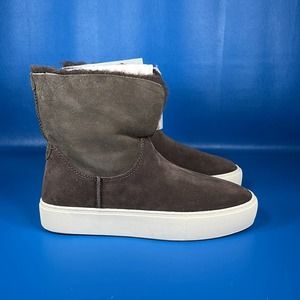 Ugg Lynus Pull on Booties - Thunder Cloud Suede - 6.5 - New without box